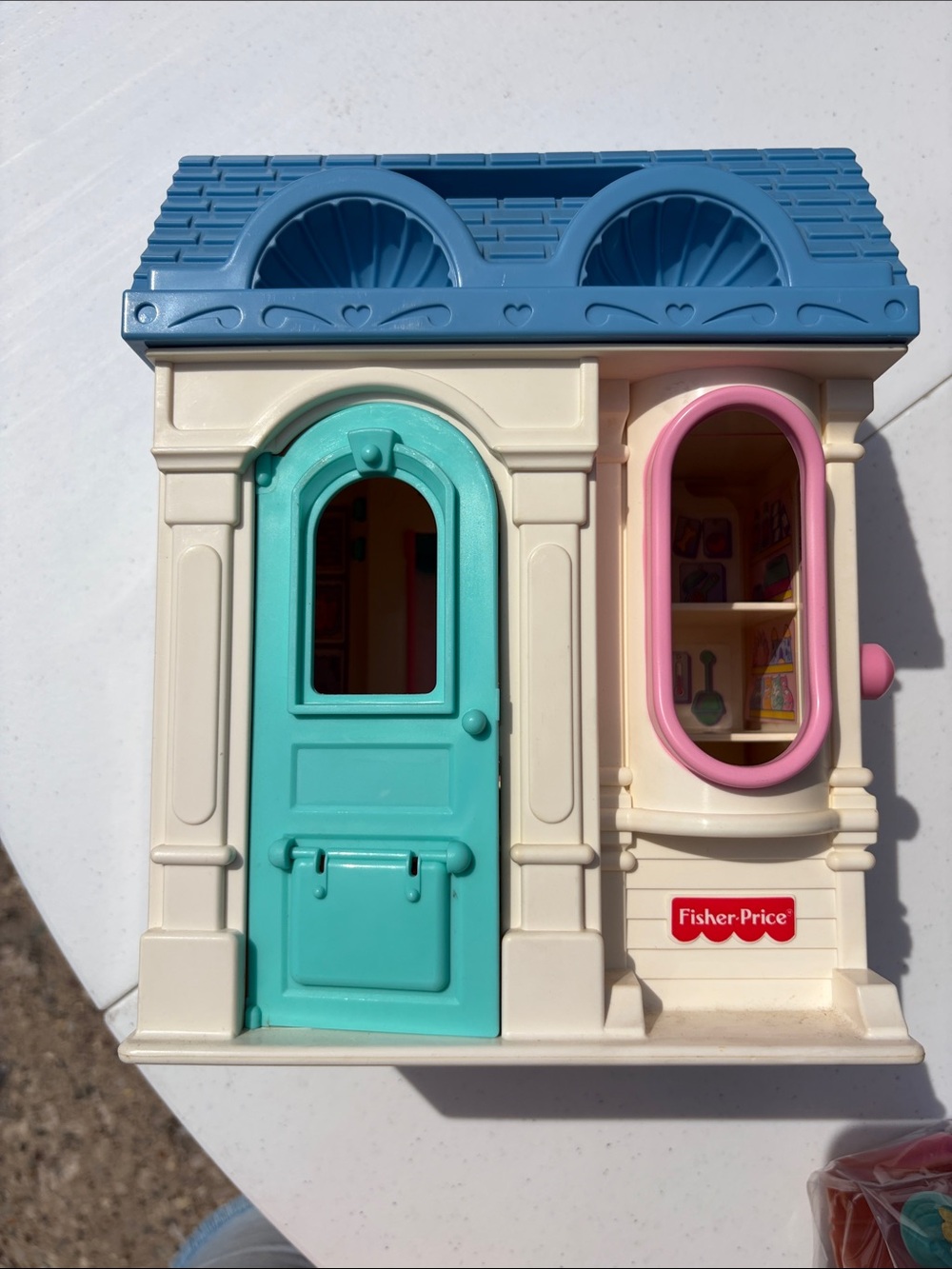 Fisher-Price Plastic Petshop Doll House with Teal Door, Blue Roof, Pink Trim